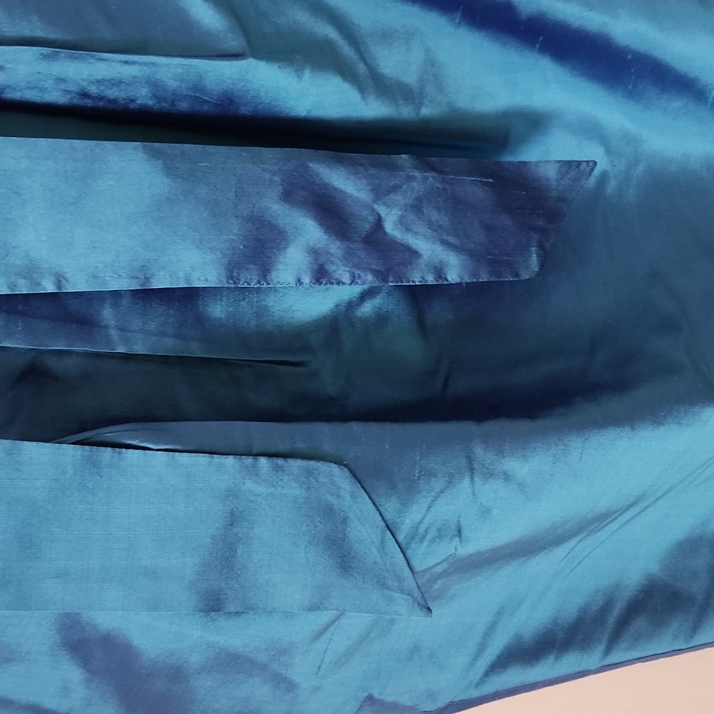 Dress - Picture 3 of 7